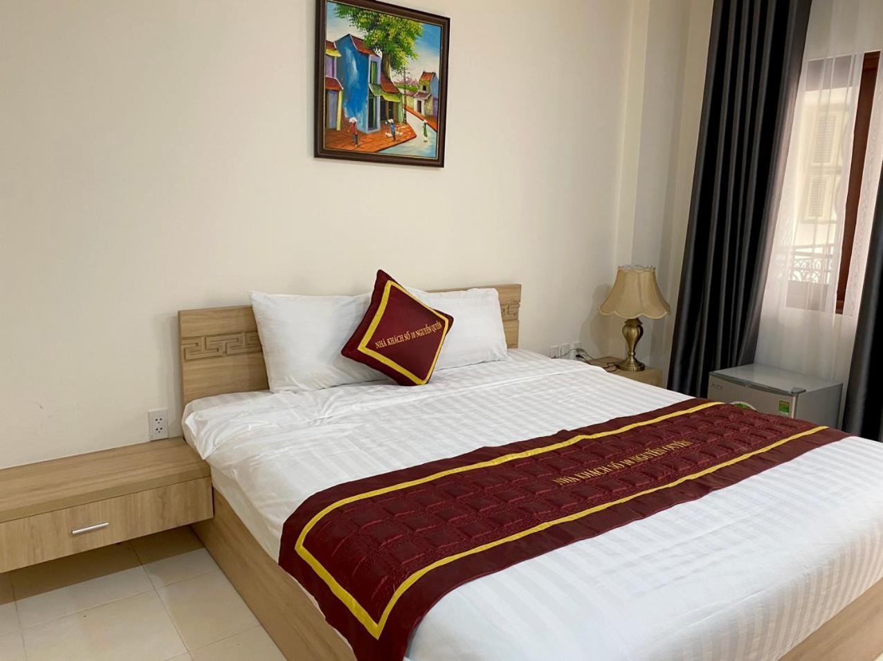 NguyẽN QuyèN Hotel ฮานอย ภายนอก รูปภาพ
