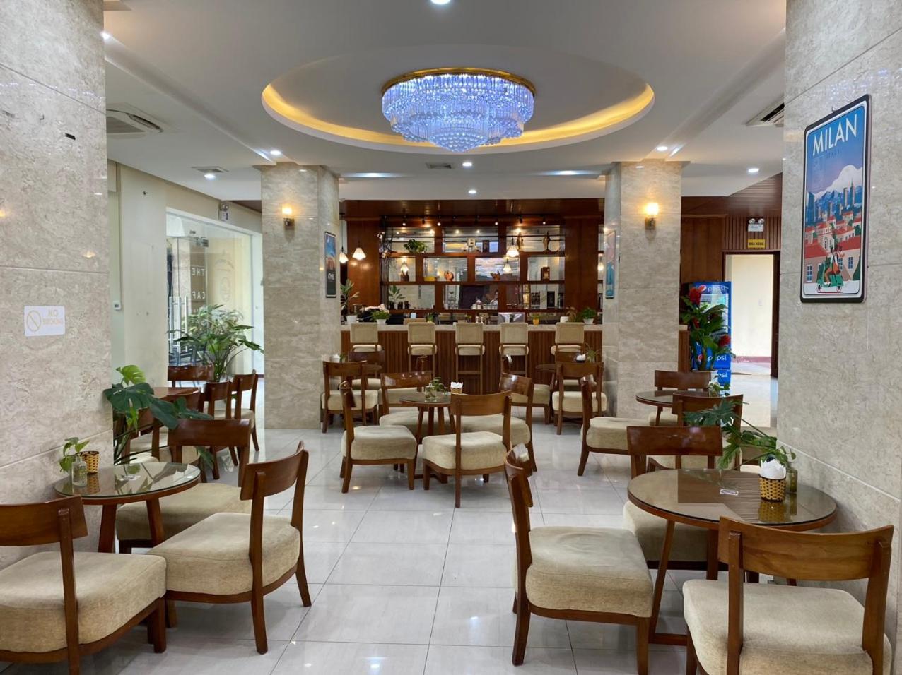 NguyẽN QuyèN Hotel ฮานอย ภายนอก รูปภาพ
