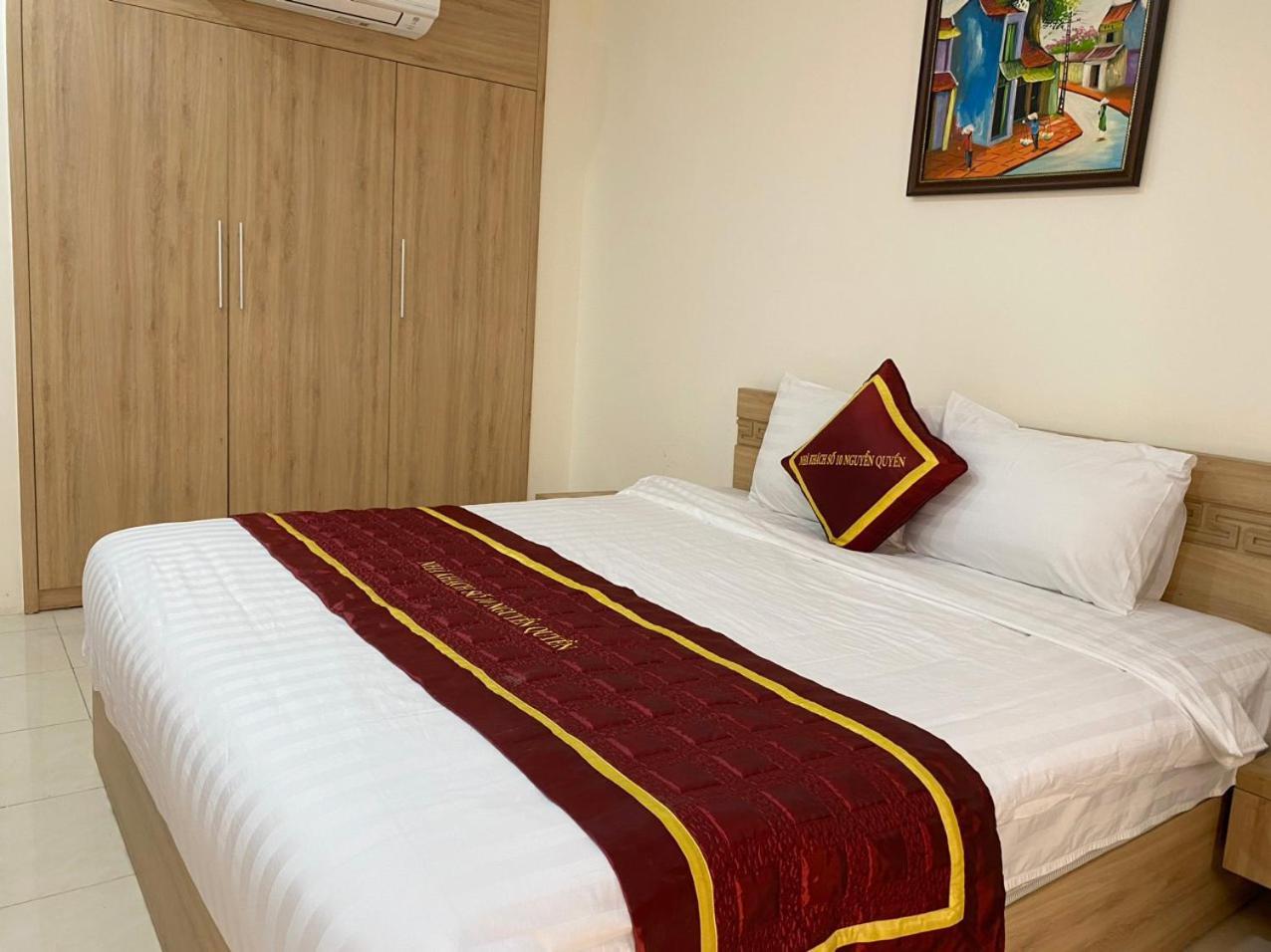 NguyẽN QuyèN Hotel ฮานอย ภายนอก รูปภาพ