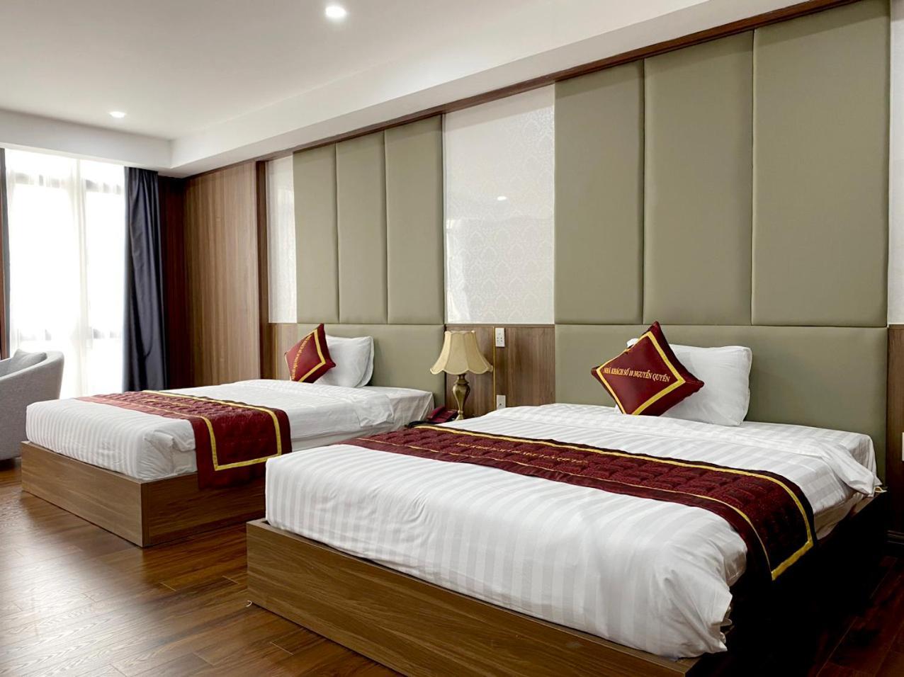 NguyẽN QuyèN Hotel ฮานอย ภายนอก รูปภาพ